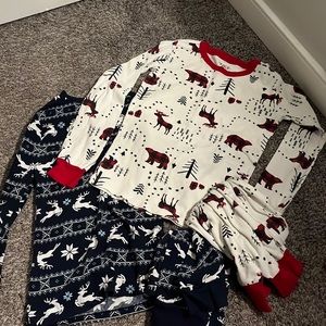Kids pajamas 2 for 1